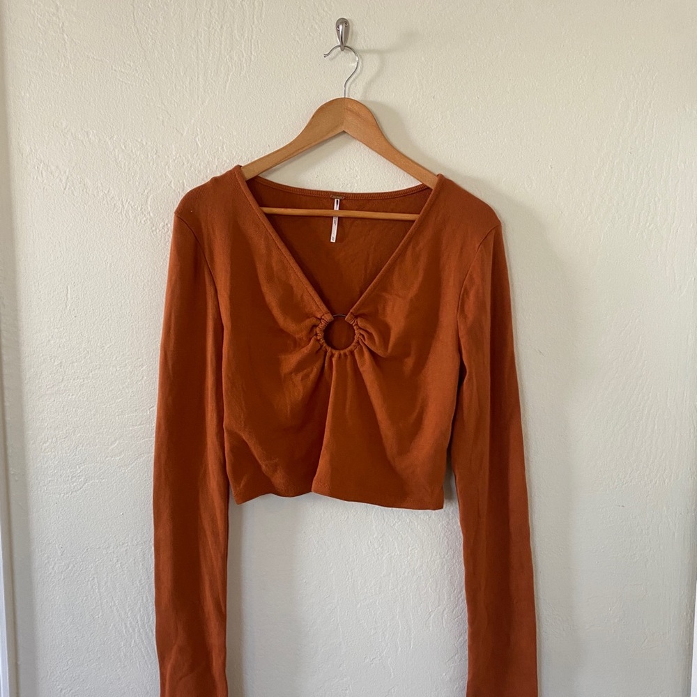 Women’s orange Free People long sleeve crop top with ring detail size XL